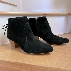 Tahari Charles Black Suede Bootie size 9